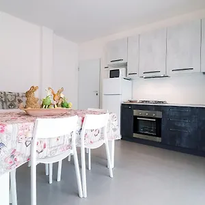 https://appartamenti-gherbin.hotelslidodijesolo.com